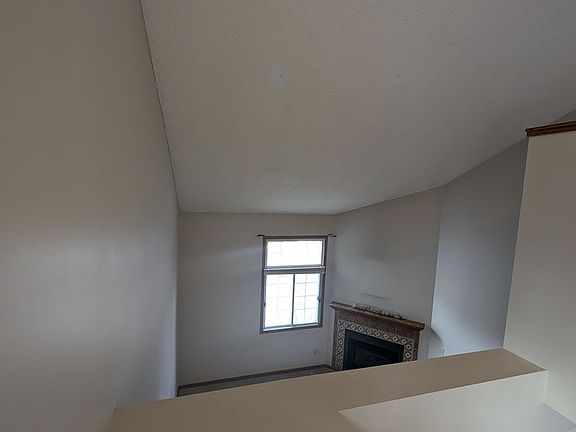 5th image of 2583 Bedford Ct