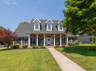 2251 S Oakbrook Ave, Springfield, MO 65809