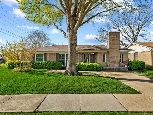 2116 Menefee St, Arlington, TX 76010