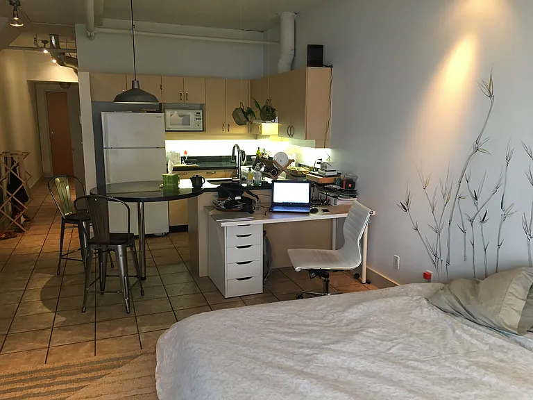 321 Railway St #409 — Photo 4