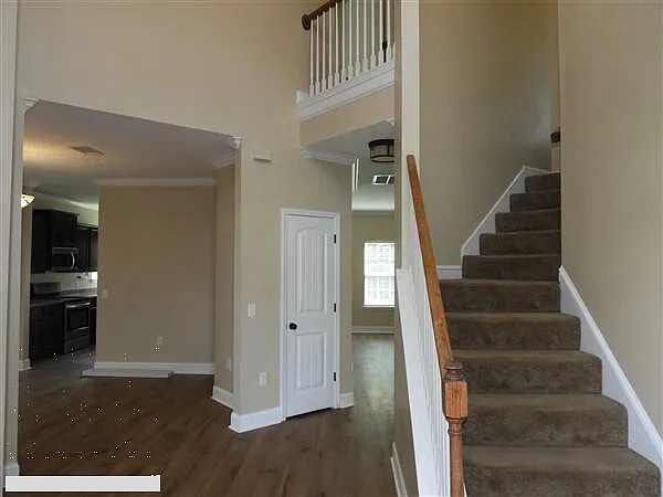 30 Mikell Ct — Photo 2