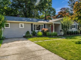 77 Poricy Ln, Red Bank, NJ 07701