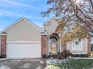 9427 N Ditzler Ave, Kansas City, MO 64157