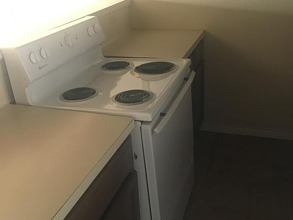 3rd image of 1908 San Antonio St APT 309
