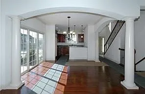 3 bed, 3.5 bath, 2800 sqft, $3,300 — Photo 3