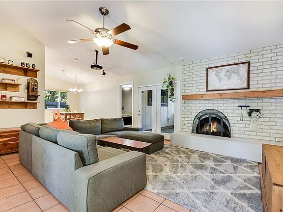 5th image of 2209 Stone River Dr