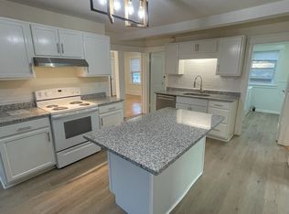 8 Underwood St #1, Worcester, MA 01602