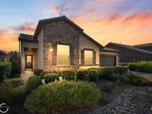 9313 Four Pines Dr, Shafter, CA 93263