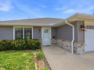 614 N Lincoln St #102, Mount Pleasant, IA