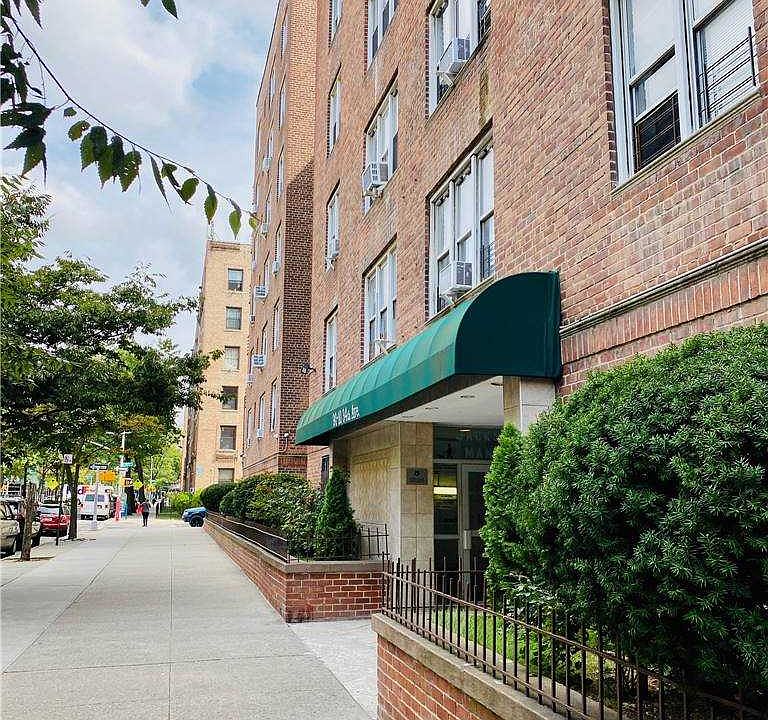 2nd image of 9010 34th Ave APT 5N