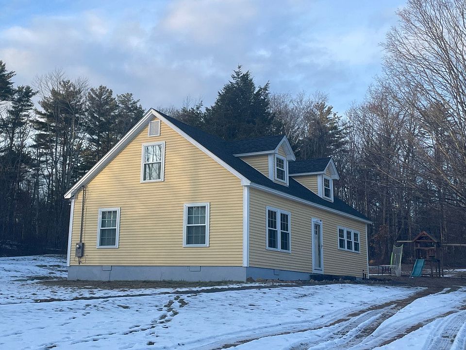 2nd image of 143 Moore Hill Rd