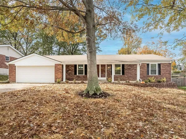 573 Amber Jack Dr, Ballwin, MO 63021