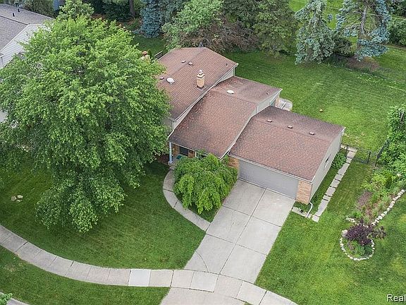 5th image of 3008 Woodland Ave