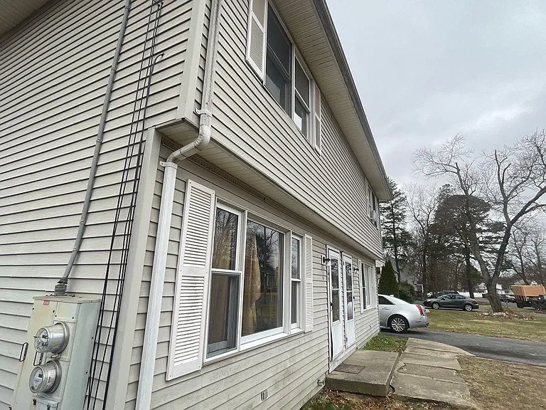 65 Wisteria St — Photo 1