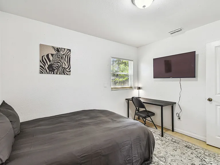 10103 N Lantana Ave — Photo 13