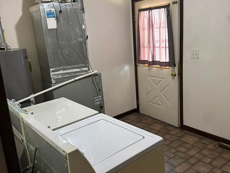 2930 E Wallace St — Photo 11