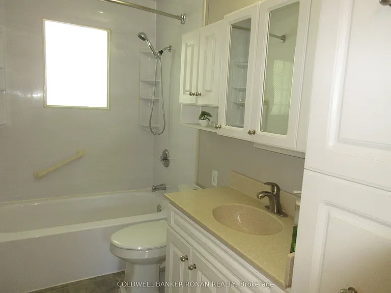 104 Boyne Cres #MAIN FLOOR — Photo 14