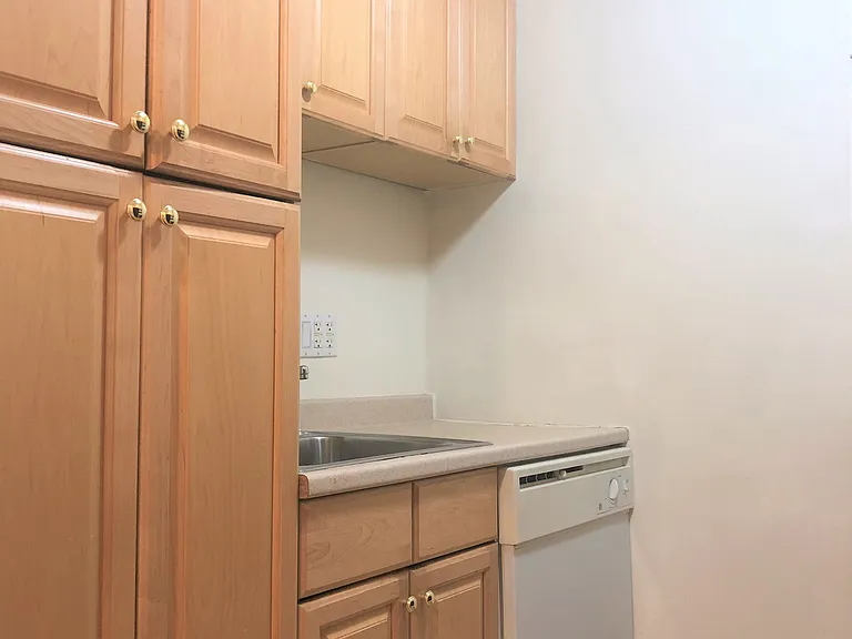 5710 Phillips Ave #A2 — Photo 41