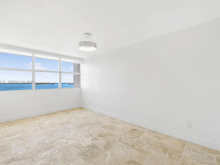 1420 Brickell Bay Dr #1401A — Photo 13