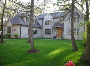 35 Berkshire Ln, Lincolnshire, IL
