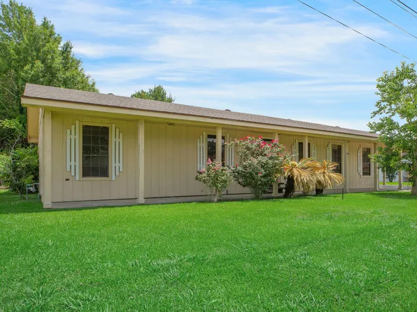1204 W Saint Peter St, New Iberia, LA 70560