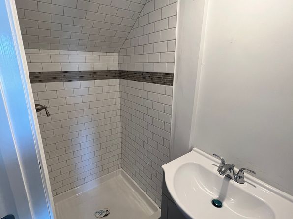 319 Pine St, Baltimore, MD 21222