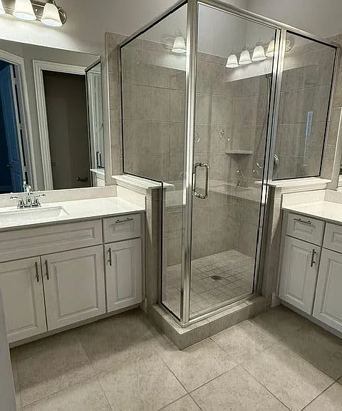 En Suite Bathroom