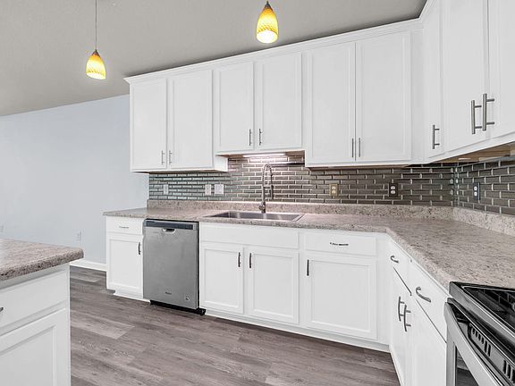 3rd image of 222 Marquis Way #222