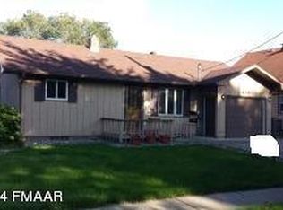 420 13th St N, Moorhead, MN 56560