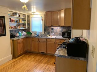 16 Wood St, Lewiston, ME 04240