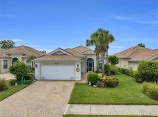 2322 Heydon Cir W, Naples, FL 34120