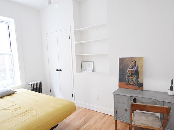 3rd image of 452 Suydam St APT 1F