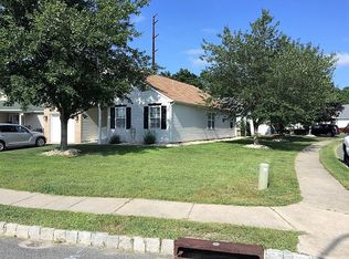 2 Ripley Ct, Toms River, NJ 08757