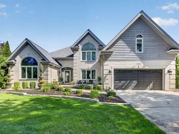 1297 Drawbridge Ln, Lemont, IL 60439