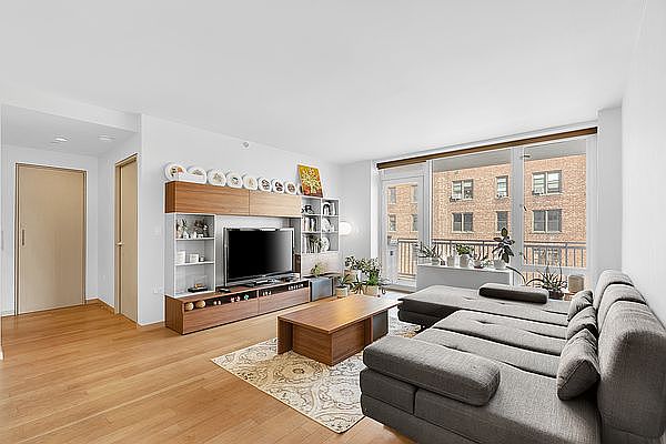 1st image of 311 E 11th St #4E