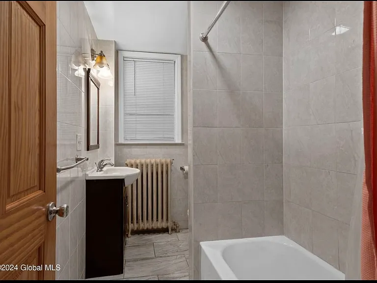 345 Myrtle Ave #2 — Photo 6