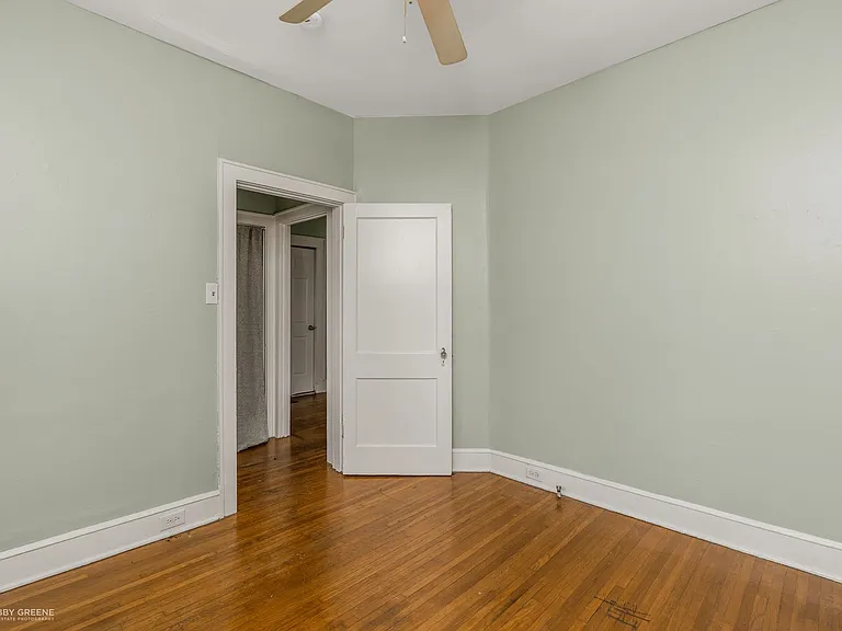 3307 Creswell Ave — Photo 12
