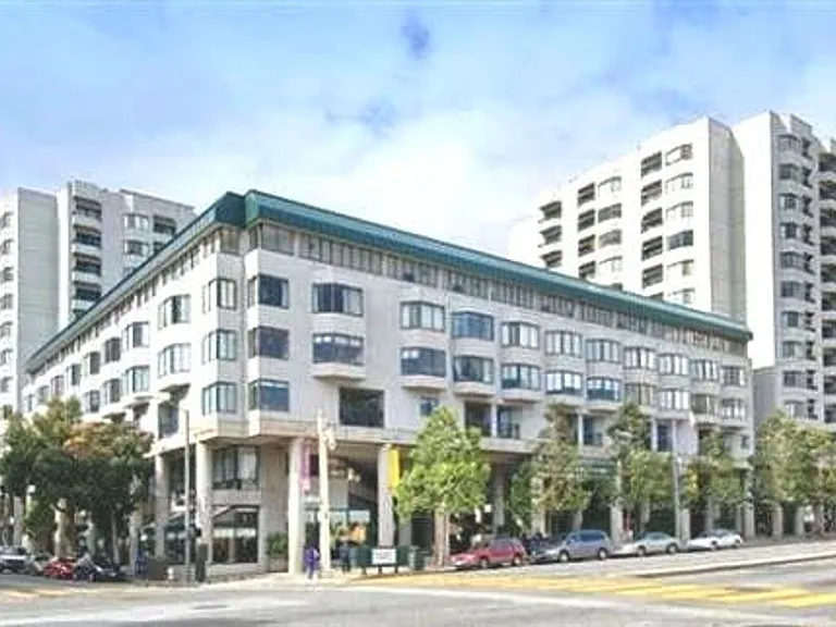 601 Van Ness Ave #405 — Photo 1