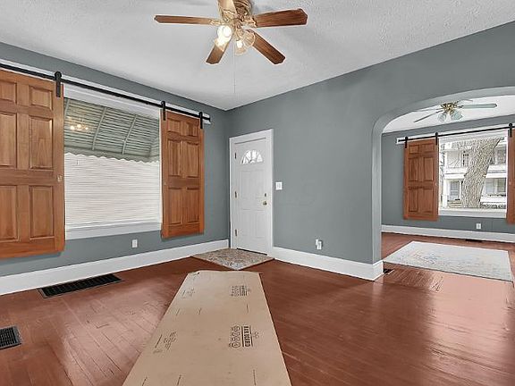 3rd image of 66 N Terrace Ave