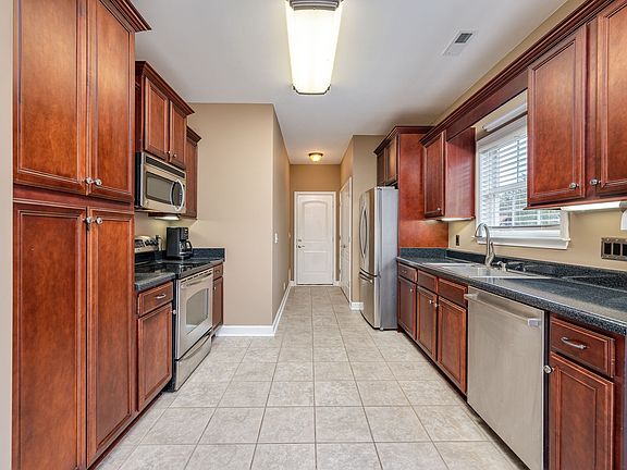 4th image of 5231 Cloister Dr