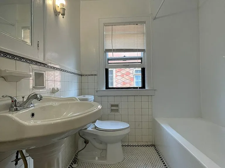 3656 Bedford St — Photo 11
