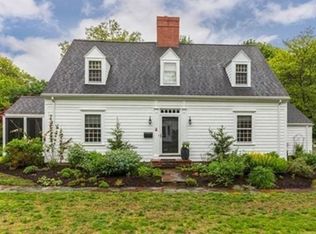 2 Lantern Ln, Winchester, MA 01890