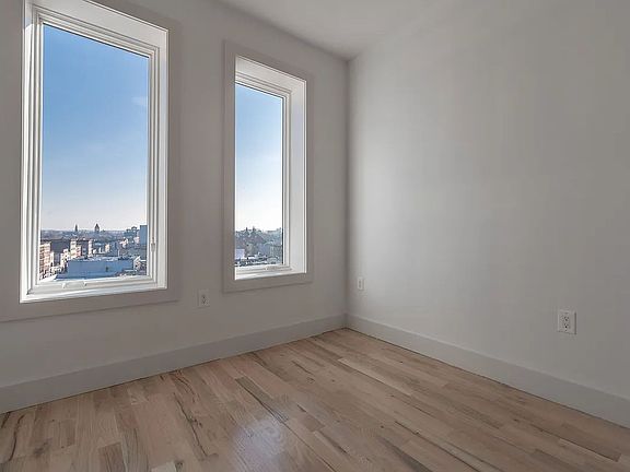 4th image of 1257 Bedford Ave #2C