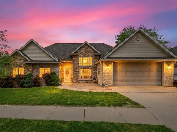 1518 Skyline Dr, Council Bluffs, IA 51503