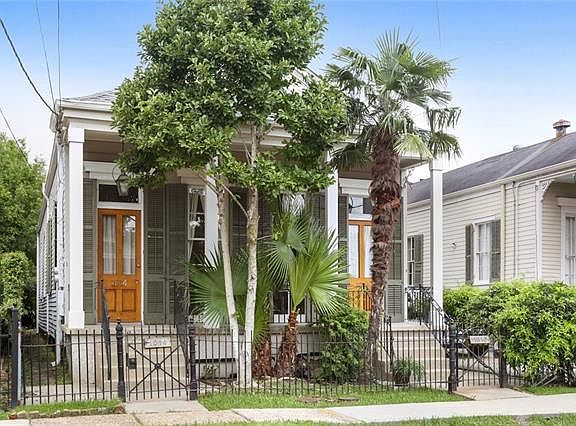 2nd image of 1014-16 Arabella St