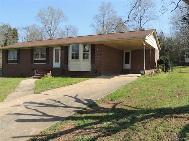 1st image of 208 Donna Ave