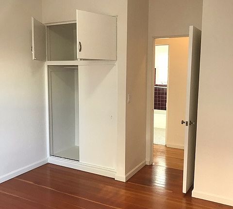 4th image of 712 Cedar St #11085581