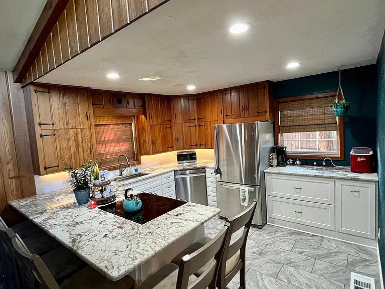 3518 Lynette Dr — Photo 7