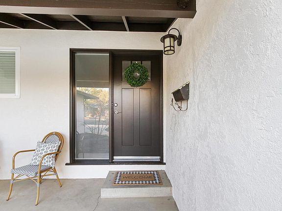 4th image of 528 Rutgers Dr