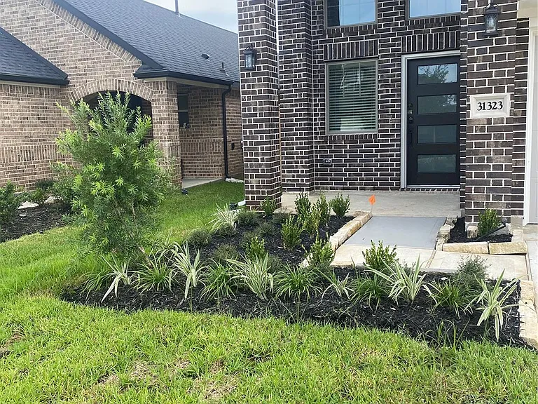 31323 Balsam Hawk Ln — Photo 2